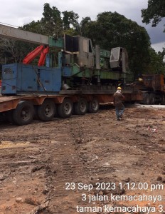ARRIVAL-OF-PILING-MACHINE-AT-PROJECT-SITE